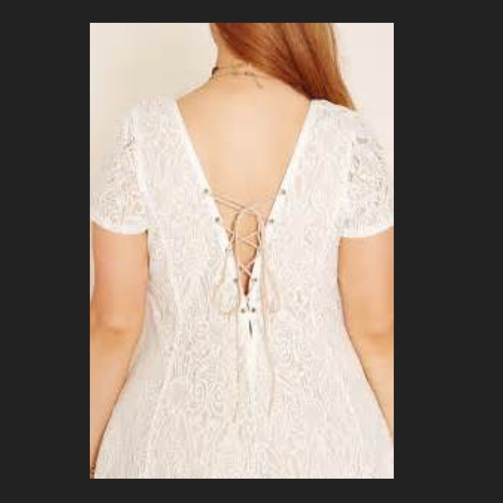 Forever 21 lace back lace up romper - Picture 3 of 7